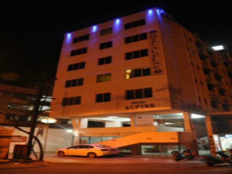 Hotel Alpine Pune Exterior foto